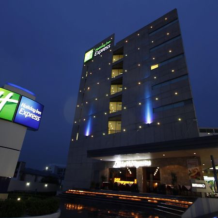 Holiday Inn Express Toluca Galerias Metepec By Ihg Esterno foto