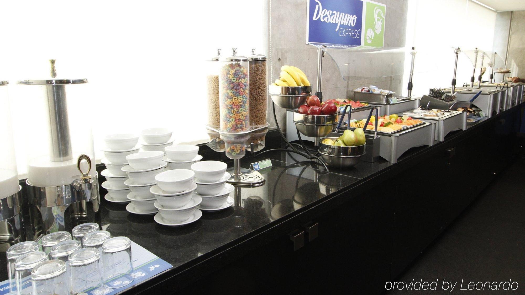 Holiday Inn Express Toluca Galerias Metepec By Ihg Esterno foto